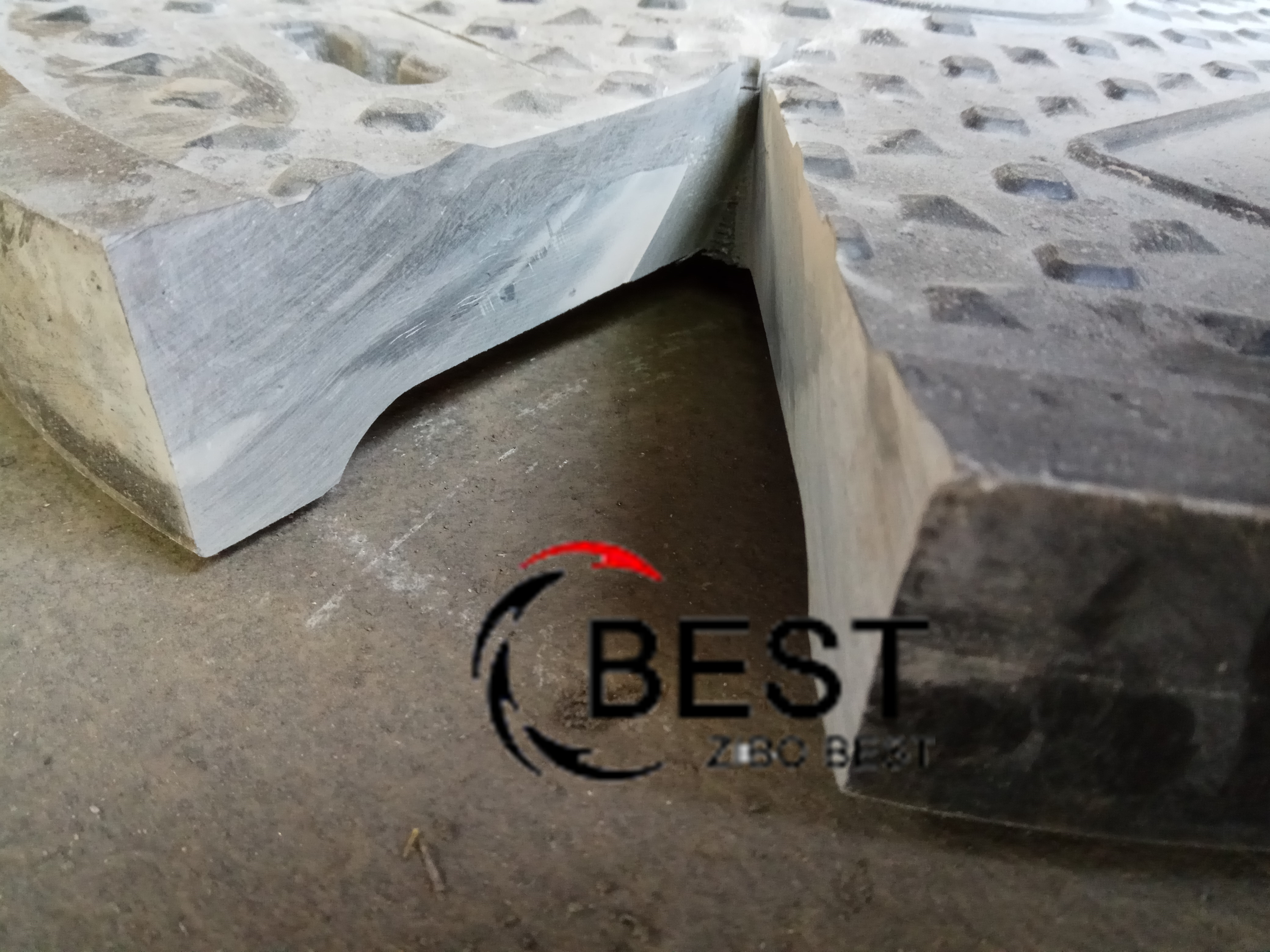 復(fù)合井蓋的價格是由什么因素決定